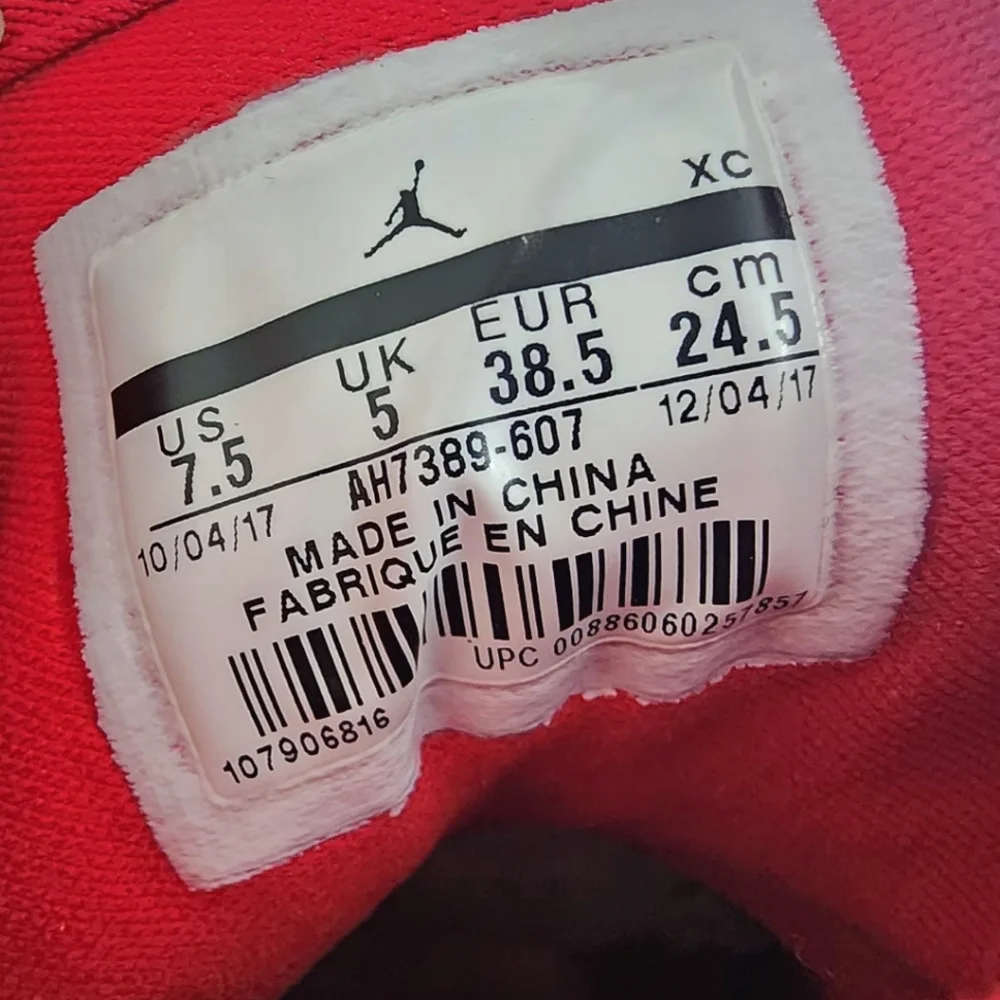 JORDAN 1 RETRO HIGH 2017 Dipped Toe Red - Sneakers, Gym red/gold/tan, size 7.5